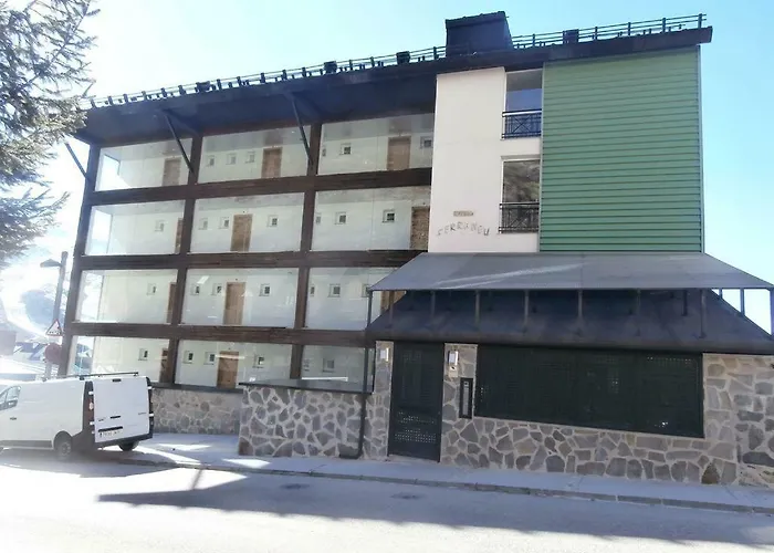 Edificio Serraneu. Sierra Nevada. Granada Sierra Nevada