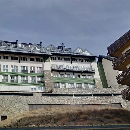Edificio Serraneu. Sierra Nevada. Granada Апартаменты