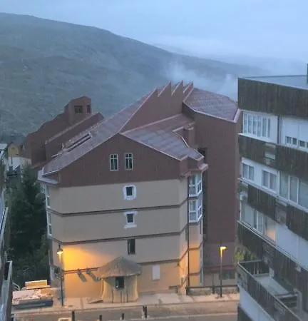 Апартаменты Edificio Serraneu. Sierra Nevada. Granada Сьерра-Невада